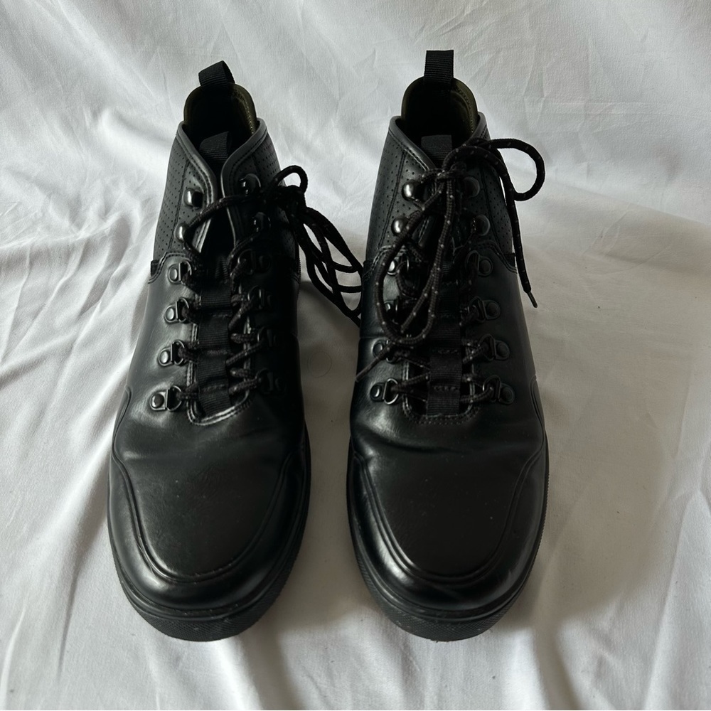 Aldo Men’s Black Lace Up Boots in Size 9